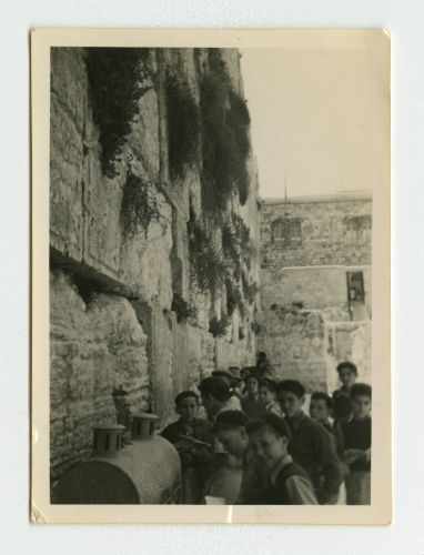 Palestine (Wailing Wall in Jerusalem). Recto
